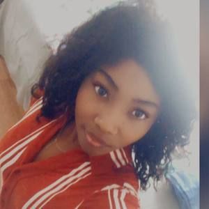 Meet your Posher, Ketia